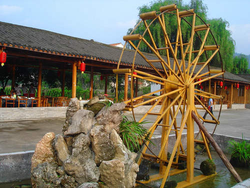 B線：張家界、天子山、寶峰湖（黃龍洞）休閑三日游